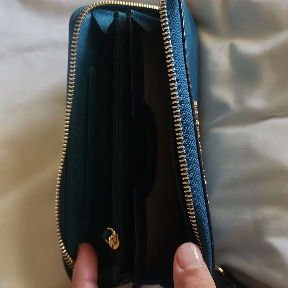 Wallet - Picture 2 of 2